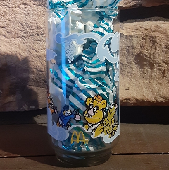 Vintage 1981 Miss Piggy The Great Muppet Caper Collector's Glass - VGC - Picture 3 of 5